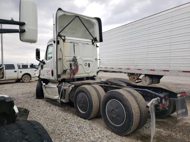 1FUJHLDR6KLKX4076 - 2019 FREIGHTLINER CASCADIA 1 WHITE photo 3