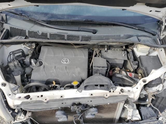 5TDKK3DC2FS683110 - 2015 TOYOTA SIENNA LE WHITE photo 12