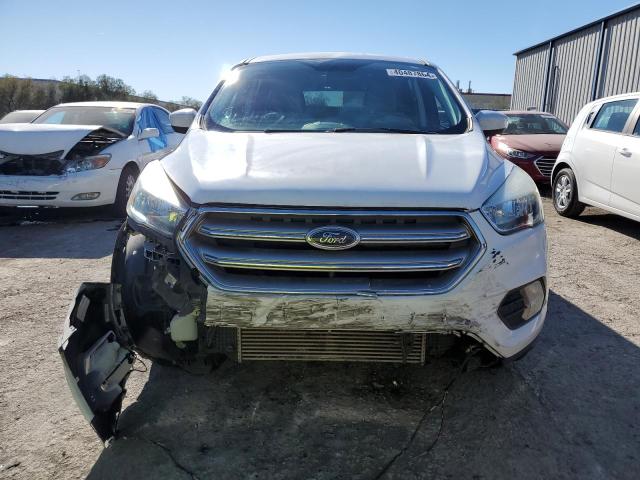 1FMCU0G98HUB31036 - 2017 FORD ESCAPE SE WHITE photo 5