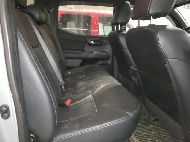 5TFCZ5AN9JX158078 - 2018 TOYOTA TACOMA DOUBLE CAB 灰色 照片 10