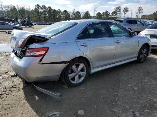 4T1BF3EK5BU192378 - 2011 TOYOTA CAMRY BASE SILVER photo 3