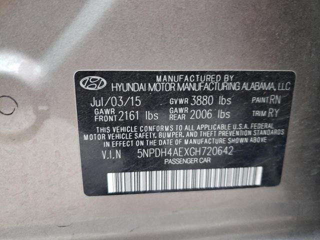 5NPDH4AEXGH720642 - 2016 HYUNDAI ELANTRA SE GRAY photo 12