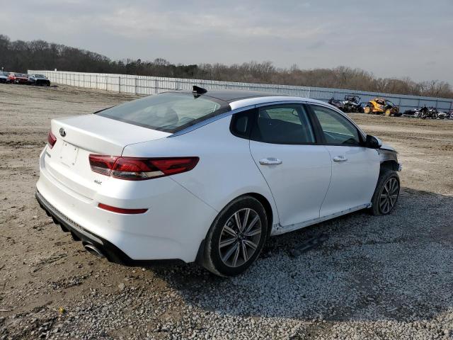 5XXGU4L1XLG411312 - 2020 KIA OPTIMA EX WHITE photo 3