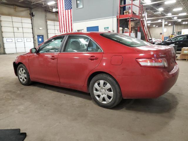 4T1BF3EK9BU685366 - 2011 TOYOTA CAMRY BASE RED photo 2