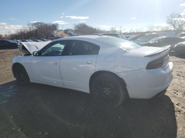 2C3CDXHG4JH273293 - 2018 DODGE CHARGER SXT PLUS WHITE photo 2