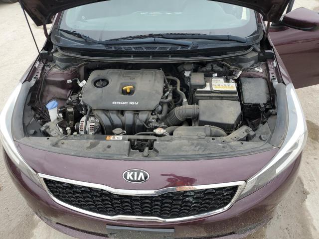 3KPFL4A74JE215054 - 2018 KIA FORTE LX MAROON photo 11