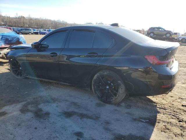 WBA5R7C50KAJ80974 - 2019 BMW 330XI Czarny zdjęcie 2