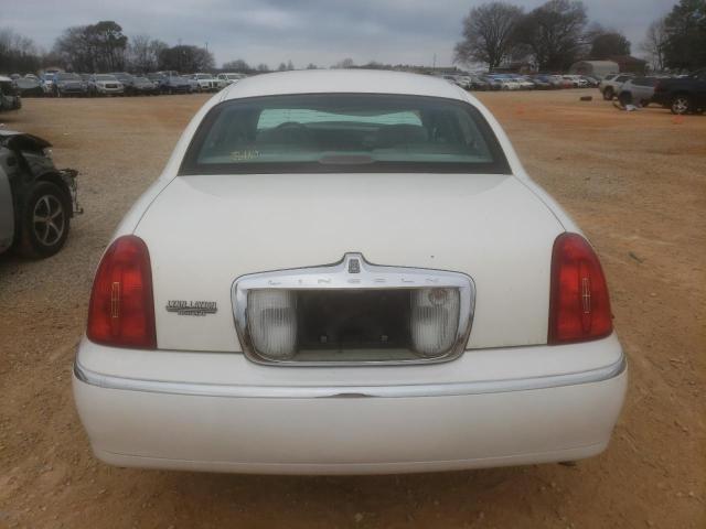 1LNFM83W8WY712369 - 1998 LINCOLN TOWN CARTIER WHITE photo 6