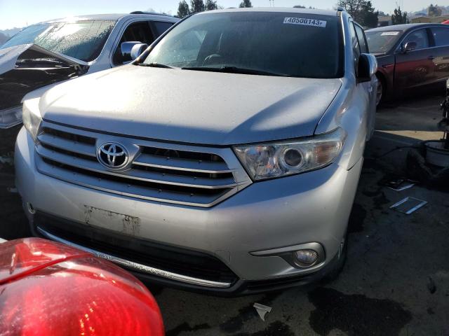 5TDBK3EH9BS060085 - 2011 TOYOTA HIGHLANDER BASE SILVER photo 5