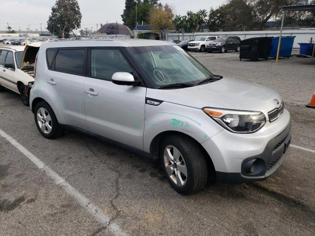 KNDJN2A21H7479744 - 2017 KIA SOUL SILVER photo 4