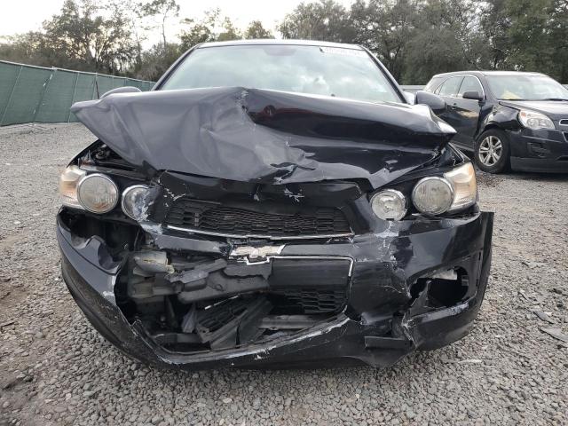 1G1JA5SH2D4126479 - 2013 CHEVROLET SONIC LS შავი ფოტო 5