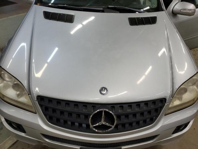 4JGBB86EX6A115420 - 2006 MERCEDES-BENZ ML 350 SILVER photo 11