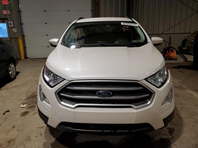 MAJ6P1UL4JC204869 - 2018 FORD ECOSPORT SE WHITE photo 5