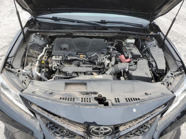 4T1B11HK9JU582316 - 2018 TOYOTA CAMRY L BLACK photo 11