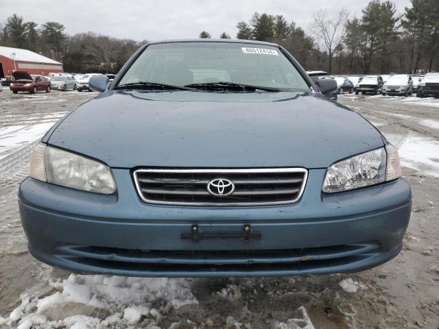 4T1BG22K01U863224 - 2001 TOYOTA CAMRY CE BLUE photo 5