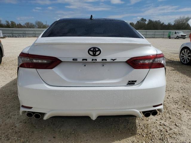 4T1K61BK1MU040433 - 2021 TOYOTA CAMRY XSE WHITE photo 6