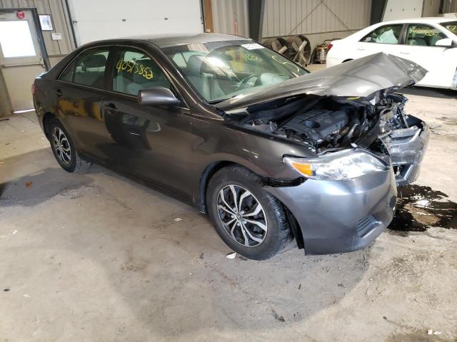 4T4BF3EKXAR015183 - 2010 TOYOTA CAMRY BASE GRAY photo 1