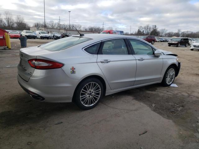 3FA6P0H92GR250509 - 2016 FORD FUSION SE SILVER photo 3