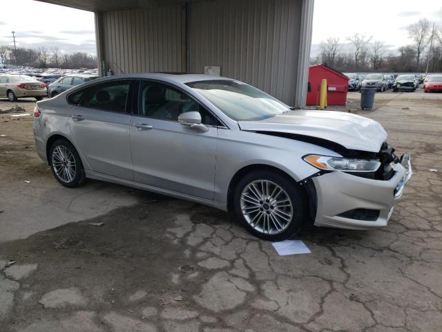 3FA6P0H92GR250509 - 2016 FORD FUSION SE SILVER photo 4