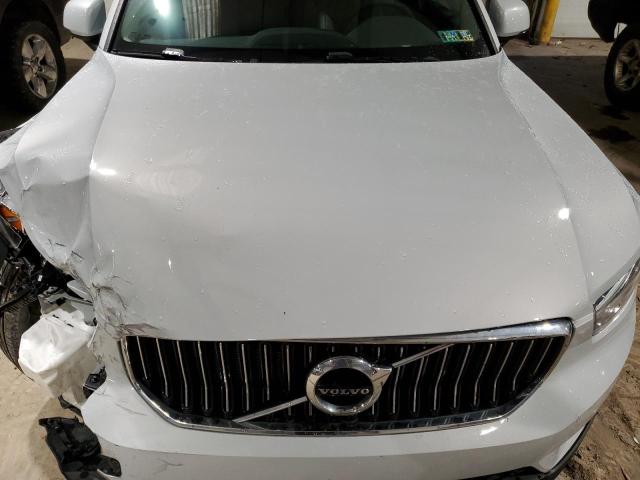 YV4162UL7M2433163 - 2021 VOLVO XC40 T5 INSCRIPTION WHITE photo 11