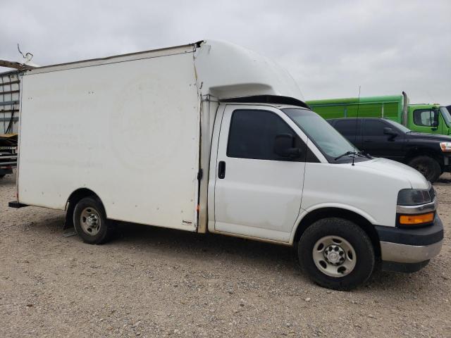 1GB0GRFG9J1333673 - 2018 CHEVROLET EXPRESS G3 WHITE photo 4