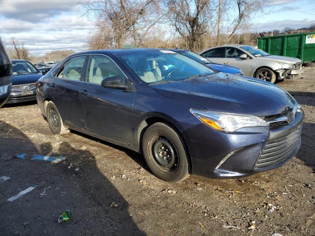 4T1BF1FK0GU586221 - 2016 TOYOTA CAMRY LE BLUE photo 4