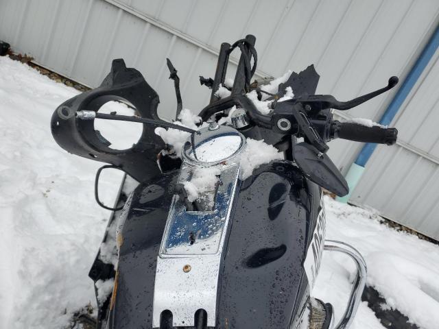 1HD1FCW105Y600299 - 2005 HARLEY-DAVIDSON FLHTCUI 黑色 照片 5