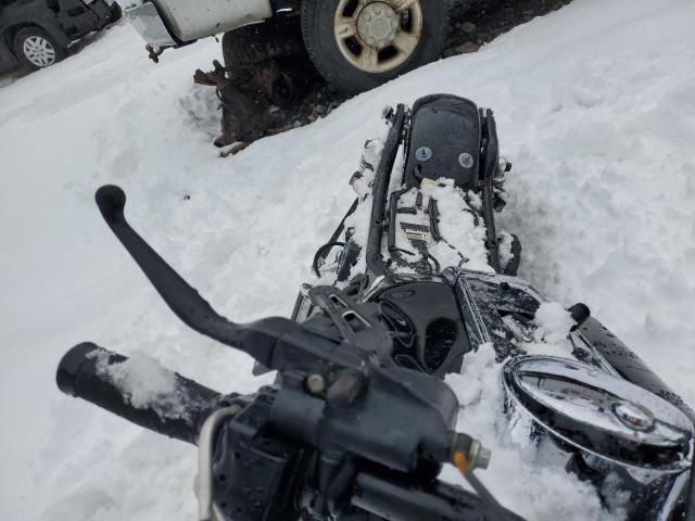 1HD1FCW105Y600299 - 2005 HARLEY-DAVIDSON FLHTCUI 黑色 照片 6