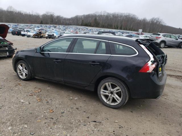 YV126MEBXF1207100 - 2015 VOLVO V60 PREMIER BLACK photo 2