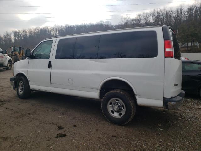 1GAZGMFP4J1221426 - 2018 CHEVROLET EXPRESS G3 LT WHITE photo 2