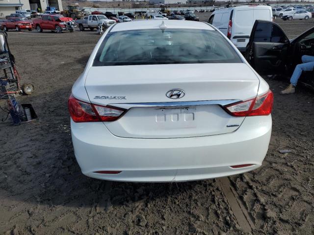 5NPEC4AC4BH097271 - 2011 HYUNDAI SONATA SE WHITE photo 6