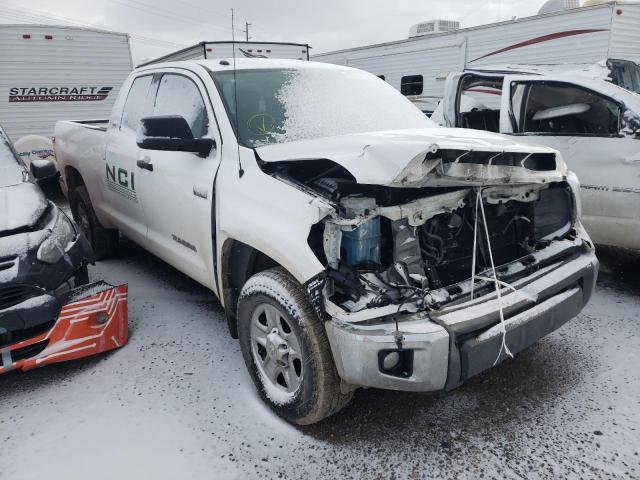 5TFUY5F1XHX657804 - 2017 TOYOTA TUNDRA DOUBLE CAB SR/SR5 WHITE photo 4