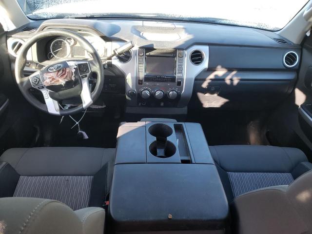 5TFUY5F1XHX657804 - 2017 TOYOTA TUNDRA DOUBLE CAB SR/SR5 WHITE photo 8