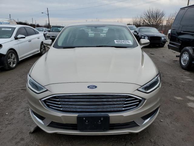 3FA6P0HD2JR104350 - 2018 FORD FUSION SE BEIGE photo 5