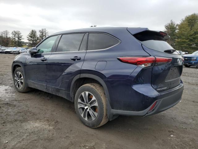 5TDGZRBH8MS108137 - 2021 TOYOTA HIGHLANDER XLE BLUE photo 2