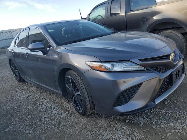 4T1B61HK7KU847690 - 2019 TOYOTA CAMRY XSE GRAY photo 4