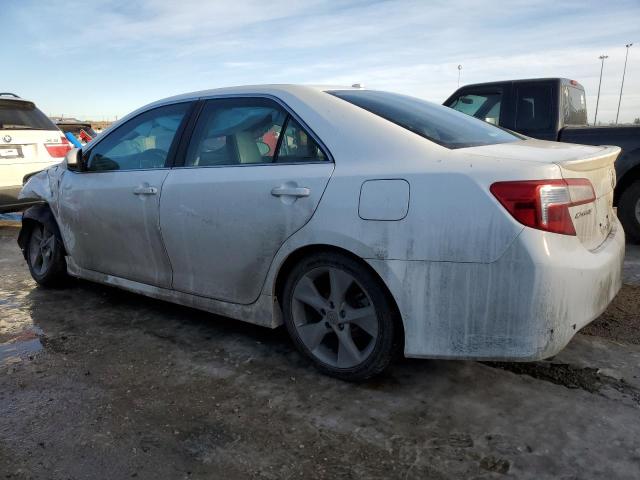 4T1BK1FK6CU514364 - 2012 TOYOTA CAMRY SE WHITE photo 2