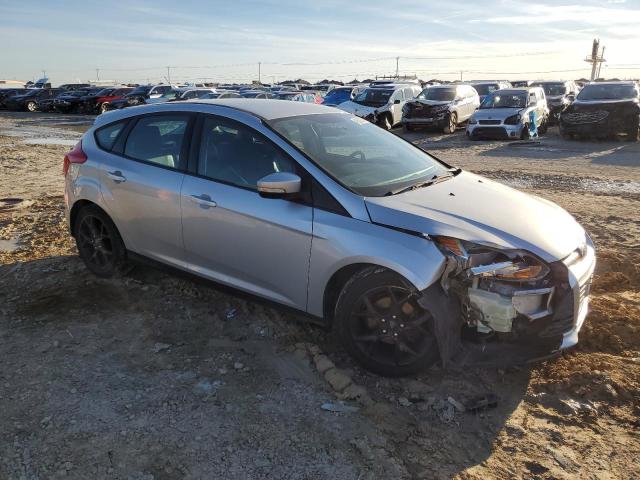 1FADP3K2XEL337445 - 2014 FORD FOCUS SE SILVER photo 4