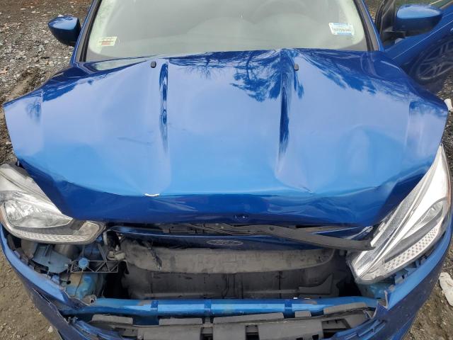 1FADP3F20JL285117 - 2018 FORD FOCUS SE BLUE photo 11