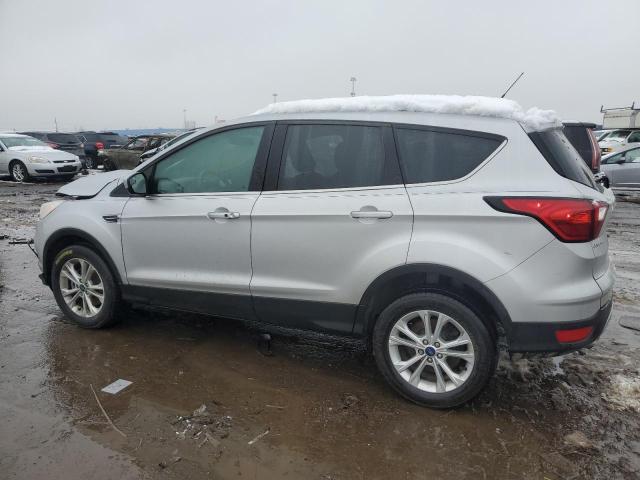 1FMCU9GD1KUC51552 - 2019 FORD ESCAPE SE SILVER photo 2