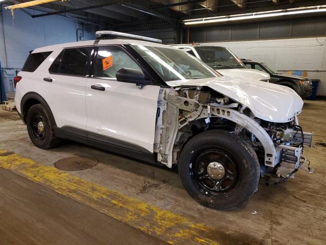1FM5K8AC4NGA58601 - 2022 FORD EXPLORER POLICE INTERCEPTOR Սպիտակ լուսանկար 4