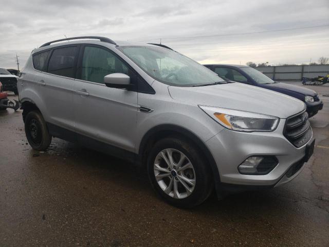 1FMCU9G98JUC50165 - 2018 FORD ESCAPE SE SILVER photo 4