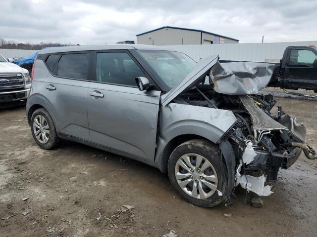 KNDJ23AU2N7809709 - 2022 KIA SOUL LX SILVER photo 4