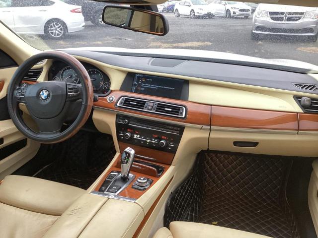 WBAKA8C59BCY36626 - 2011 BMW 750 I WHITE photo 9