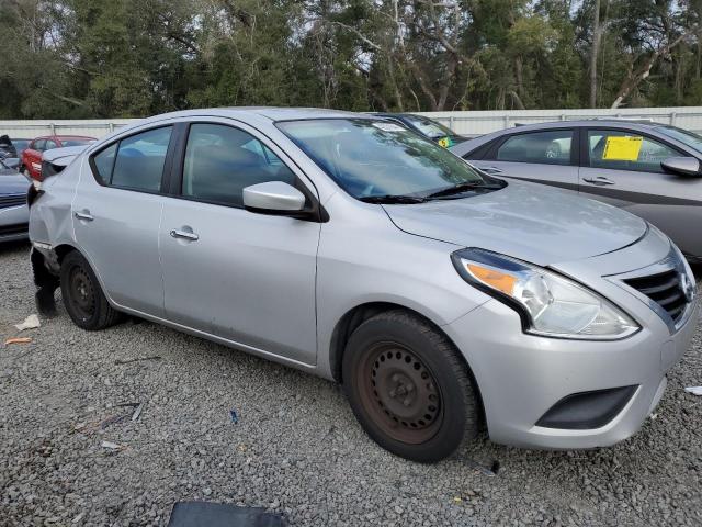 3N1CN7AP1KL851686 - 2019 NISSAN VERSA S SILVER photo 4