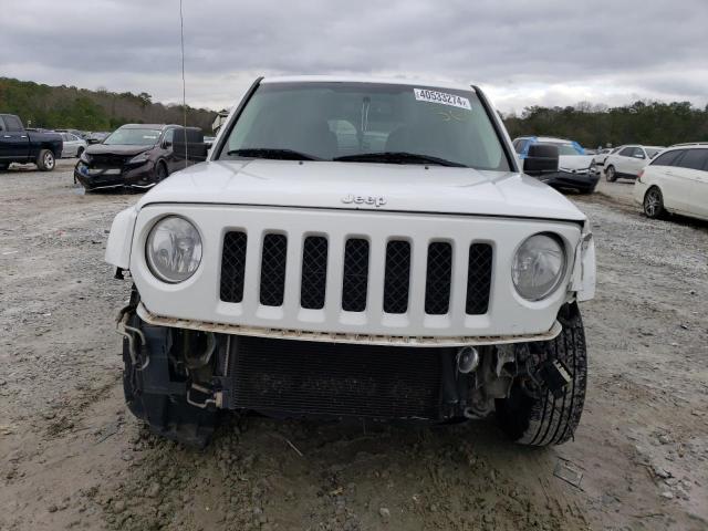 1C4NJPFA8ED690446 - 2014 JEEP PATRIOT LATITUDE WHITE photo 5