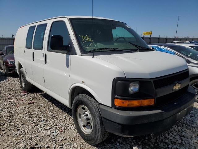 1GCWGFCA8D1191700 - 2013 CHEVROLET EXPRESS G2 WHITE photo 4