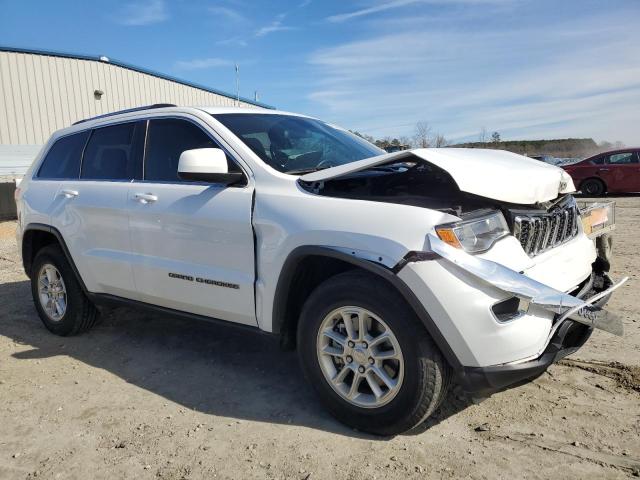 1C4RJEAG9JC442661 - 2018 JEEP GRAND CHER LAREDO WHITE photo 4