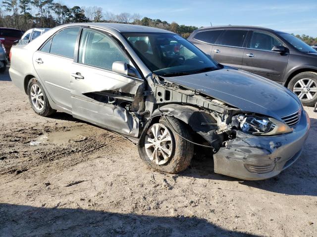 4T1BF32K55U599206 - 2005 TOYOTA CAMRY LE SILVER photo 4