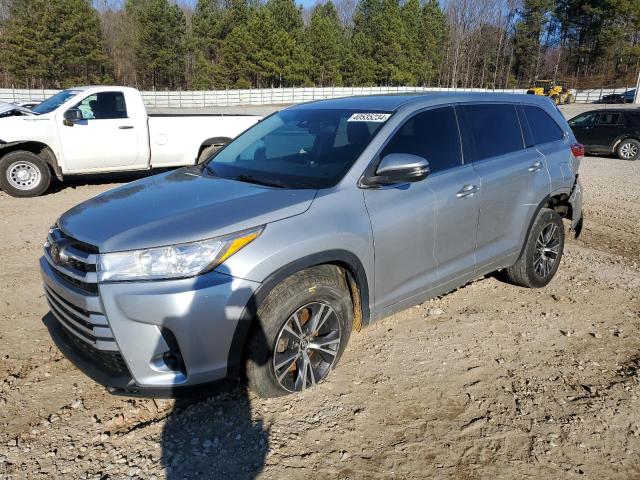 5TDZZRFH0JS246835 - 2018 TOYOTA HIGHLANDER LE SILVER photo 1